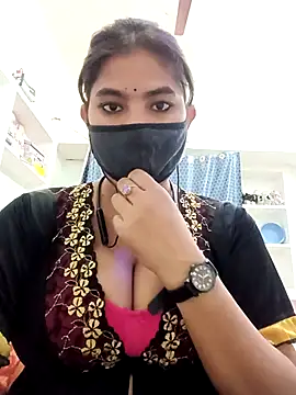 Snapshot of Hot_radhaji chatting on April 30, 2026, 2:35 pm Hot radhaji online show from April 30, 2026, 2:35 pm