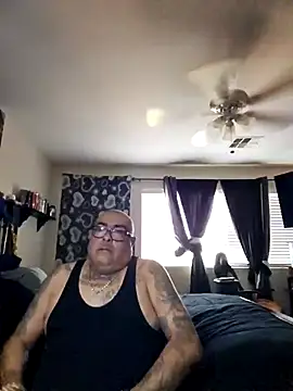 B1GLO online show from November 23, 2025, 11:26 pm