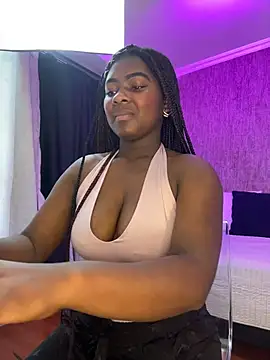 Snapshot of KarinaFlowers_ chatting on May 27, 2026, 12:23 pm KarinaFlowers online show from May 27, 2026, 12:23 pm
