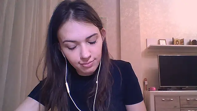 CeyaLier online show from November 25, 2025, 5:24 pm