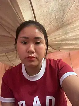 Snapshot of Misu-u chatting on November 4, 2025, 1:31 am Misu-u online show from November 4, 2025, 1:31 am