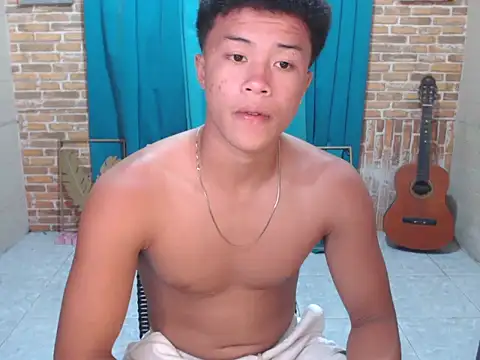 ur naughtyboy patrick online show from November 19, 2025, 1:44 pm