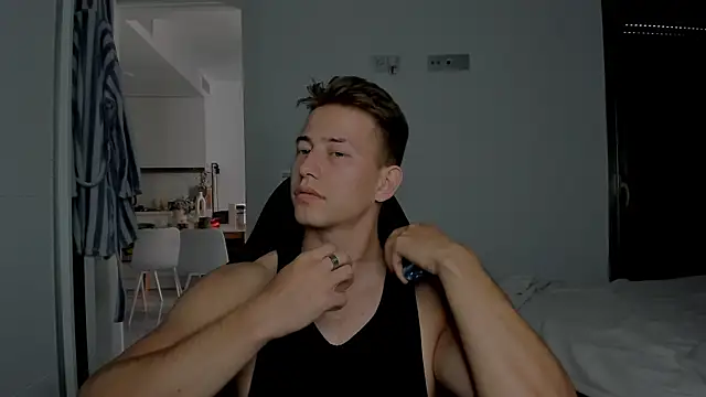 Snapshot of find0m_master chatting on May 5, 2026, 1:36 pm find0m master online show from May 5, 2026, 1:36 pm