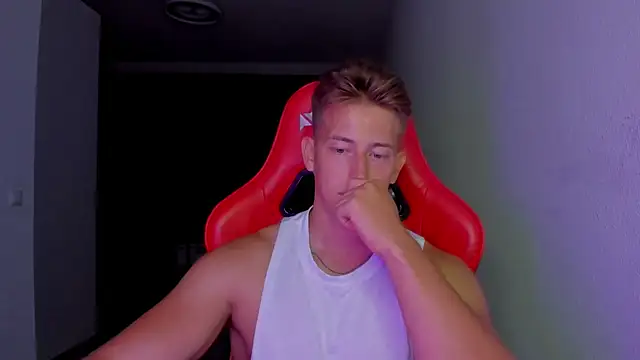 find0m master online show from November 10, 2025, 9:53 pm