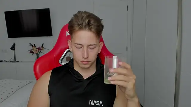 find0m master online show from October 11, 2025, 2:29 pm