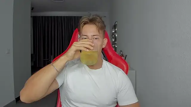 find0m master online show from October 24, 2025, 9:19 am