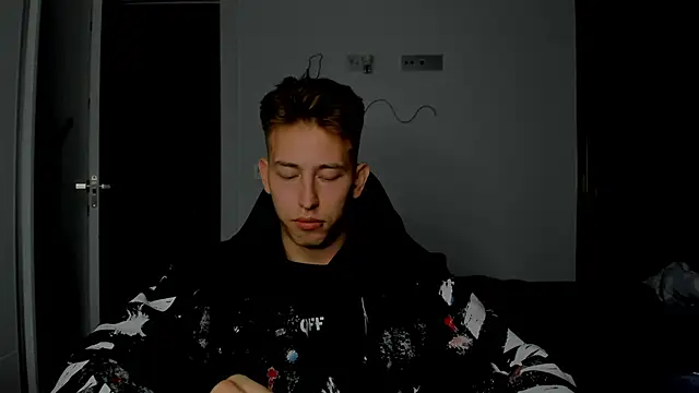 Snapshot of find0m_master chatting on February 23, 2026, 9:59 pm find0m master online show from February 23, 2026, 9:59 pm