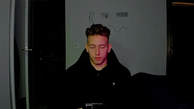 Snapshot of find0m_master chatting on February 3, 2026, 10:53 am find0m master online show from February 3, 2026, 10:53 am