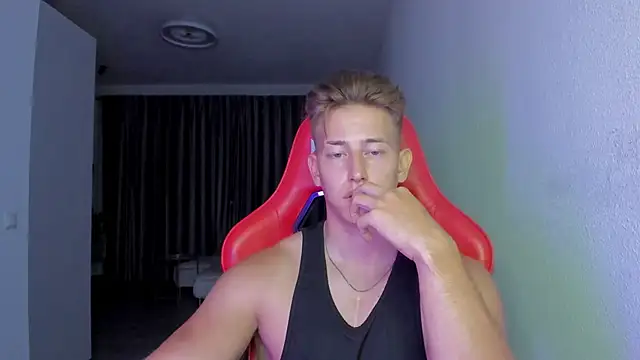 find0m master online show from November 26, 2025, 9:59 pm