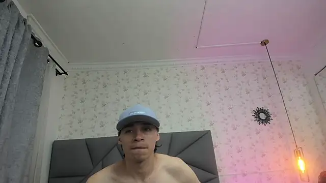 nicollandjhon online show from January 7, 2026, 11:26 am