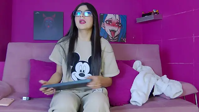 Snapshot of Aranzza_Ross chatting on November 25, 2025, 12:27 pm Aranzza Ross online show from November 25, 2025, 12:27 pm