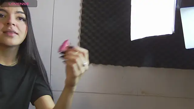 Snapshot of Aranzza_Ross chatting on November 1, 2025, 12:54 pm Aranzza Ross online show from November 1, 2025, 12:54 pm