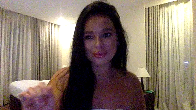 Snapshot of Fayronna chatting on February 6, 2026, 2:57 pm Fayronna online show from February 6, 2026, 2:57 pm