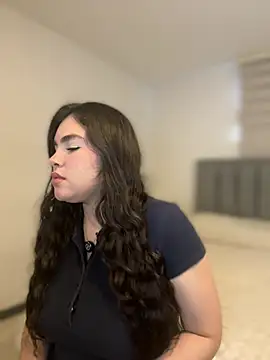 Snapshot of Isabella_LaRue chatting on April 25, 2026, 9:12 pm Isabella LaRue online show from April 25, 2026, 9:12 pm
