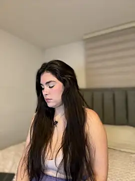 Isabella LaRue online show from April 11, 2026, 11:52 pm