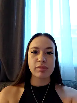 Snapshot of MayaGlow chatting on November 13, 2025, 5:33 am MayaGlow online show from November 13, 2025, 5:33 am