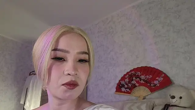 saya li1 online show from December 18, 2025, 1:26 pm