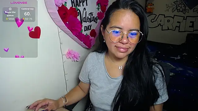 Miss  kendra  online show from March 31, 2026, 11:12 am