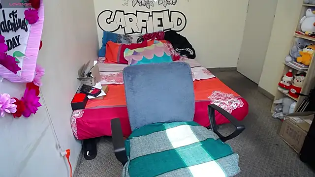 Miss  kendra  online show from February 10, 2026, 2:49 pm