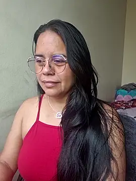 Snapshot of Miss__kendra_ chatting on November 19, 2025, 2:06 pm Miss kendra online show from November 19, 2025, 2:06 pm