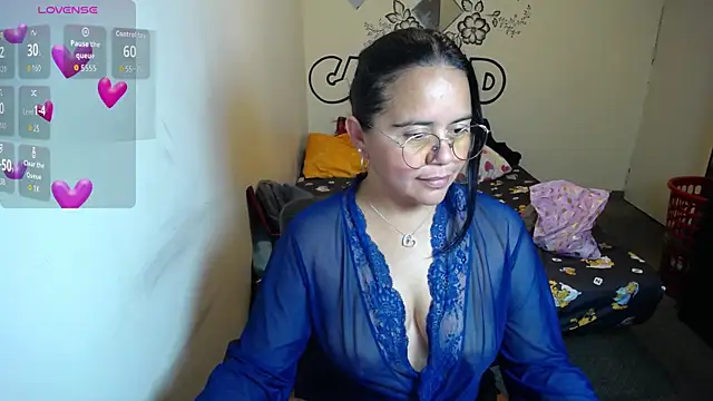 Miss  kendra  online show from December 20, 2025, 2:36 am