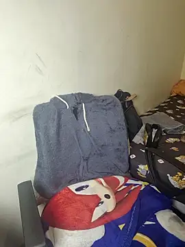 Miss  kendra  online show from December 5, 2025, 2:21 am