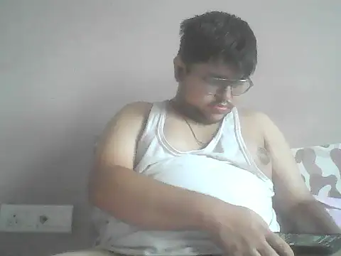 hotboy78624 online show from June 30, 2026, 9:09 am