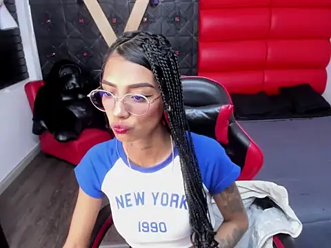 KarlaSlutSkinny   online show from May 15, 2026, 8:18 pm