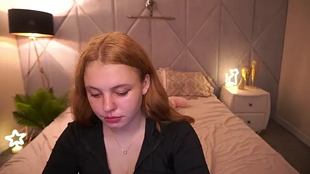 Snapshot of SnowWhiti chatting on November 4, 2025, 7:50 pm SnowWhiti online show from November 4, 2025, 7:50 pm