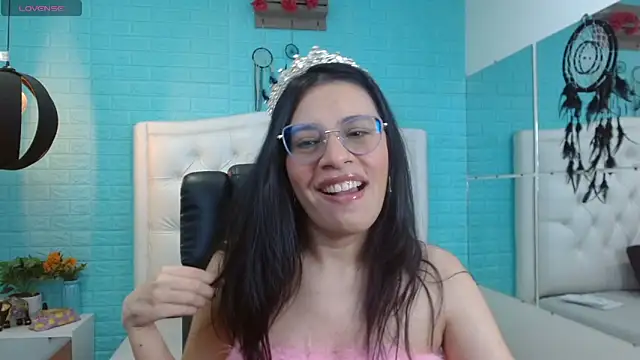 Snapshot of caty_angel chatting on October 11, 2025, 8:10 pm caty angel online show from October 11, 2025, 8:10 pm