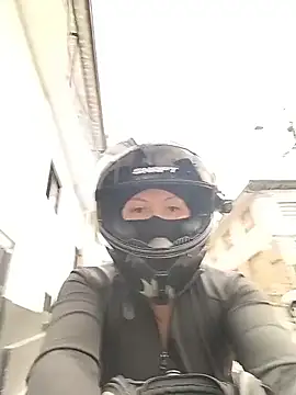 Scarlet Aura online show from October 24, 2025, 5:23 pm