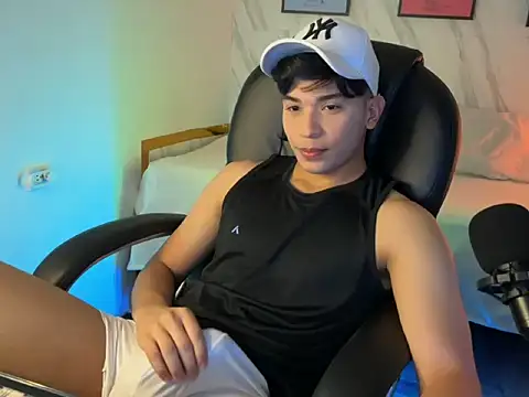 David Nova online show from November 13, 2025, 12:42 pm