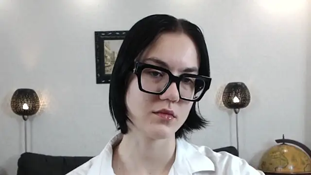 Marie Fitch online show from November 28, 2025, 3:07 am