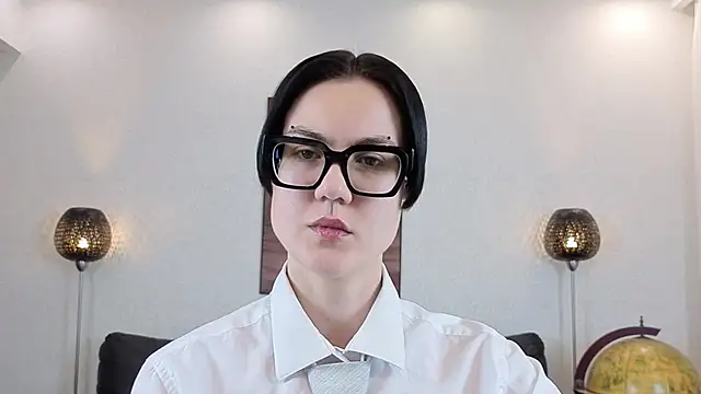 Marie Fitch online show from March 31, 2026, 12:23 am