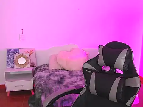 sofia  666 online show from November 26, 2025, 8:20 pm