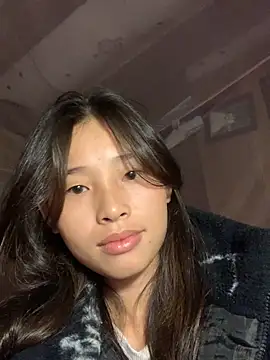 Han-han123 online show from November 19, 2025, 10:32 pm