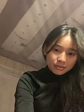 Han-han123 online show from November 21, 2025, 9:47 pm