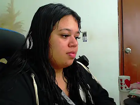 Snapshot of oliviia_cute chatting on October 30, 2025, 4:33 am oliviia cute online show from October 30, 2025, 4:33 am