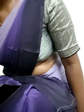 Snapshot of Tamilmallu-duskygirl03 chatting on November 29, 2025, 6:46 am Tamilmallu-duskygirl03 online show from November 29, 2025, 6:46 am