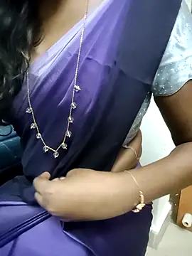 Snapshot of Tamilmallu-duskygirl03 chatting on December 18, 2025, 7:24 am Tamilmallu-duskygirl03 online show from December 18, 2025, 7:24 am