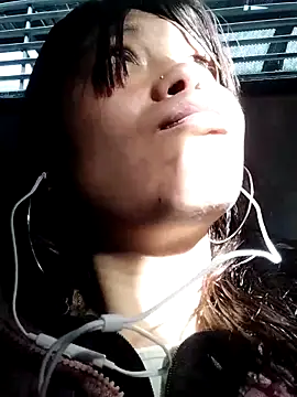 Snapshot of Mariana_21xx chatting on October 20, 2025, 12:17 pm Mariana 21xx online show from October 20, 2025, 12:17 pm