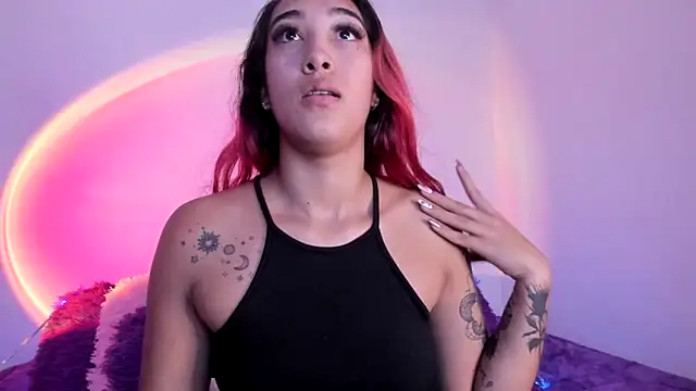 Snapshot of HeidyRousse chatting on February 3, 2026, 11:04 am HeidyRousse online show from February 3, 2026, 11:04 am