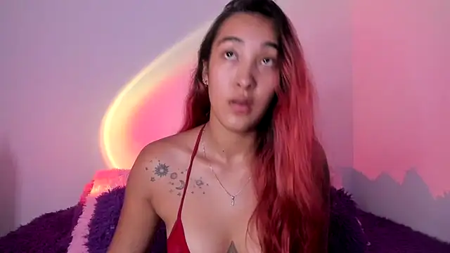 Snapshot of HeidyRousse chatting on March 3, 2026, 12:45 pm HeidyRousse online show from March 3, 2026, 12:45 pm