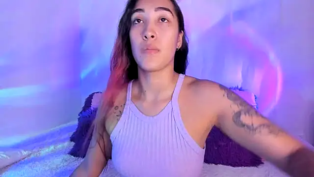 Snapshot of HeidyRousse chatting on June 11, 2026, 11:02 pm HeidyRousse online show from June 11, 2026, 11:02 pm
