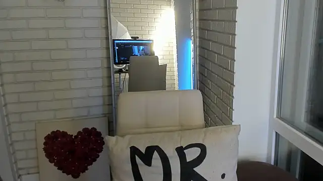 Snapshot of Passion-Blondy chatting on September 23, 2025, 7:32 pm Passion-Blondy online show from September 23, 2025, 7:32 pm