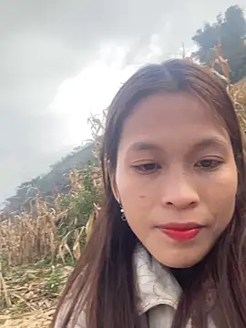 Snapshot of hi-hi-zz chatting on December 19, 2025, 1:31 am hi-hi-zz online show from December 19, 2025, 1:31 am