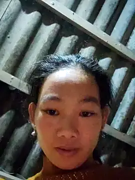 gio-thu online show from November 8, 2025, 4:43 pm