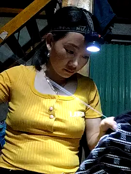 Snapshot of gio-thu chatting on June 16, 2026, 12:49 pm gio-thu online show from June 16, 2026, 12:49 pm