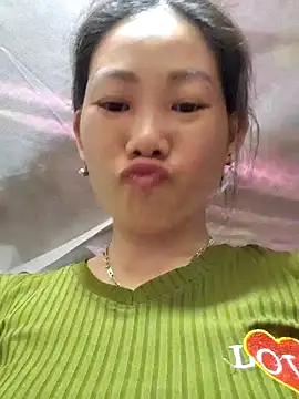 Snapshot of gio-thu chatting on May 26, 2026, 12:14 pm gio-thu online show from May 26, 2026, 12:14 pm