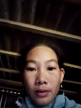 gio-thu online show from October 25, 2025, 2:22 am